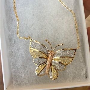 Filigree butterfly 🦋 necklace 14k gold